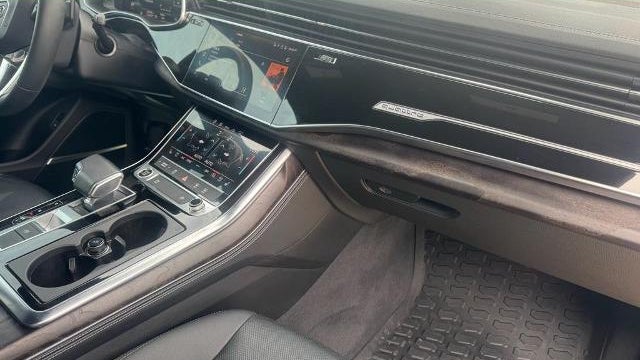 2023 Audi Q8 quattro Premium Plus 55 TFSI