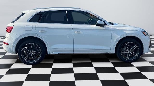 2021 Audi Q5 e quattro Prestige 55 TFSI
