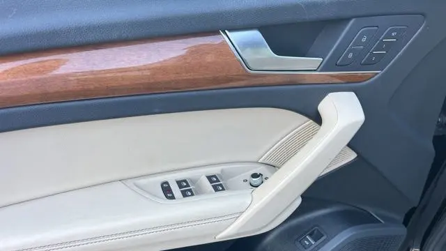 2023 Audi Q5 quattro S line Prestige 45 TFSI