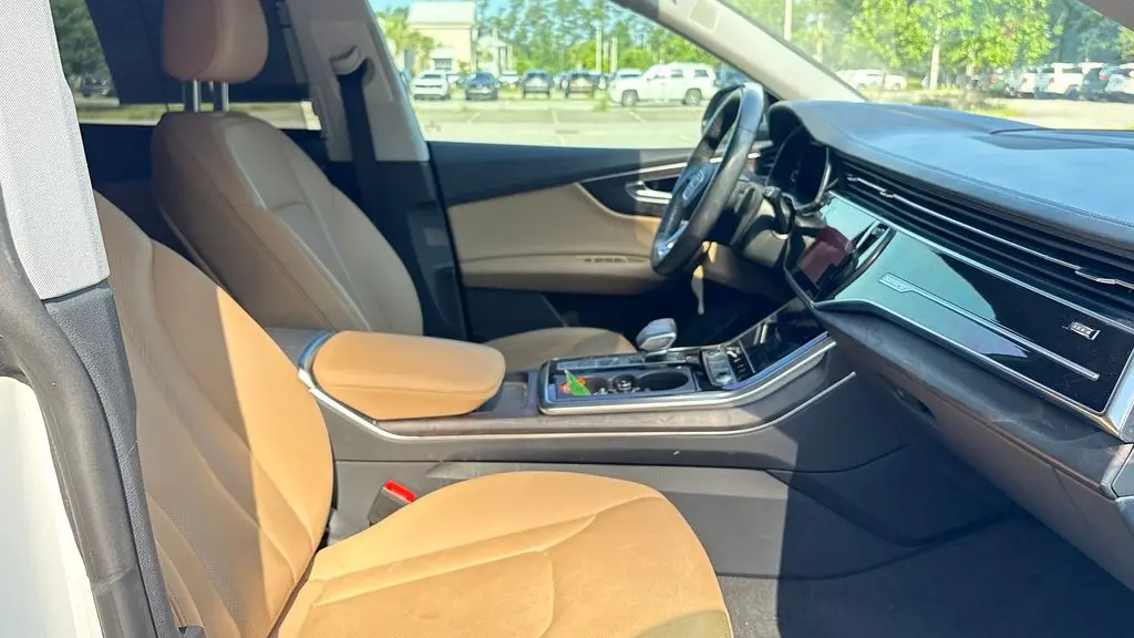 2021 Audi Q8 quattro Prestige 55 TFSI