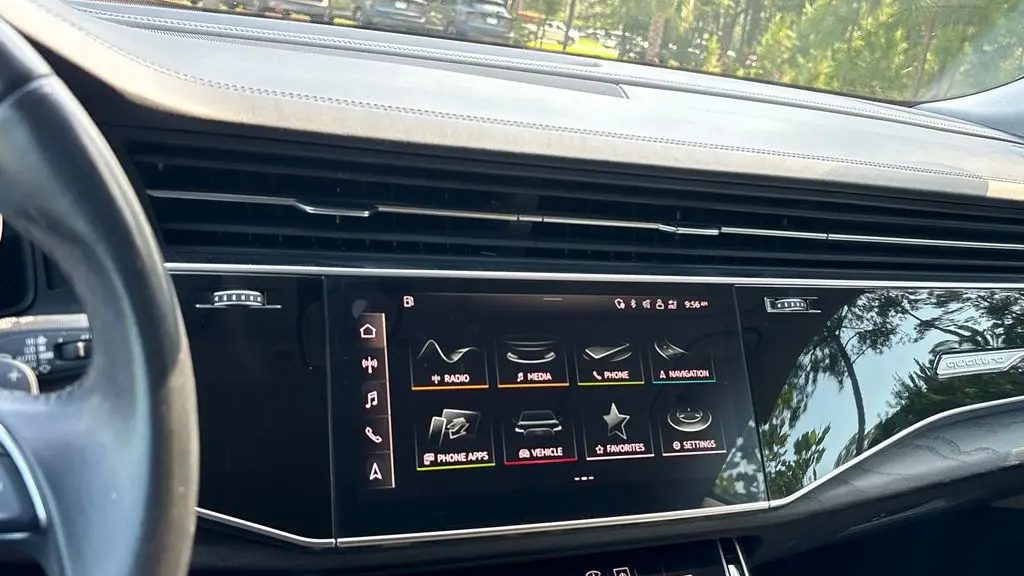 2021 Audi Q8 quattro Prestige 55 TFSI