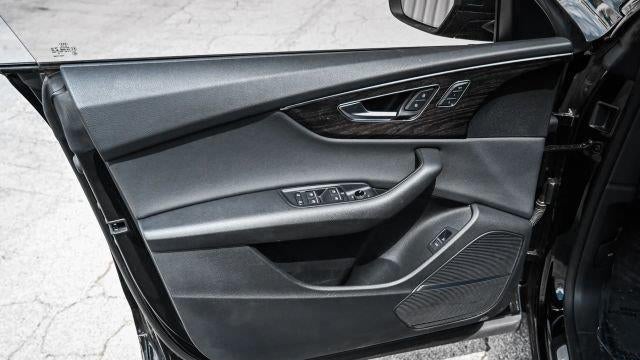 2019 Audi Q8 quattro Prestige 55 TFSI