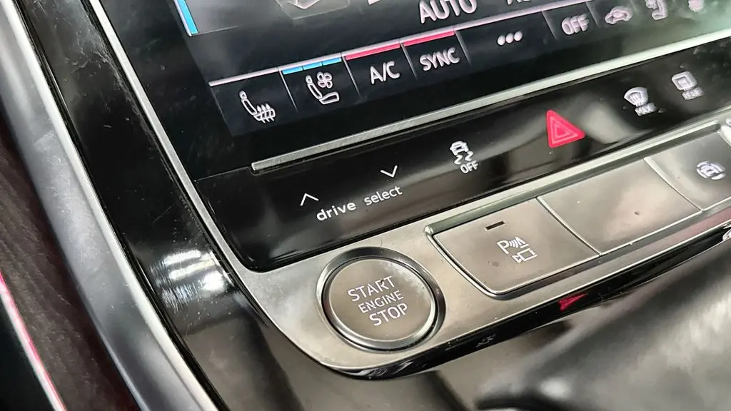 2019 Audi Q8 quattro Prestige 55 TFSI