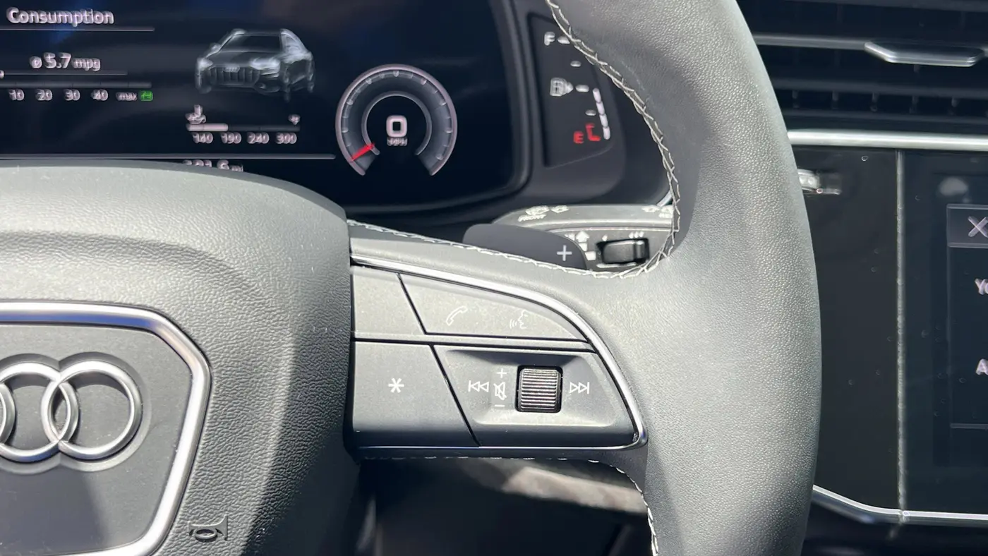 2023 Audi Q8 quattro Prestige 55 TFSI