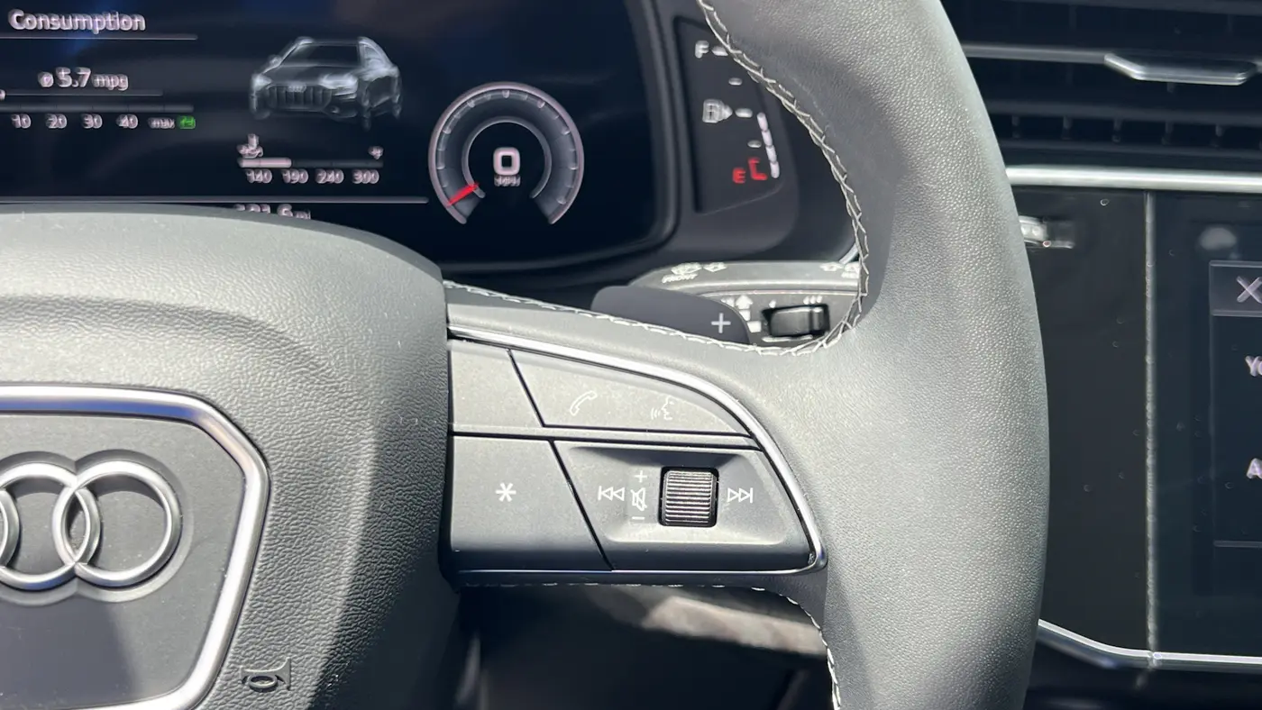 2023 Audi Q8 quattro Prestige 55 TFSI