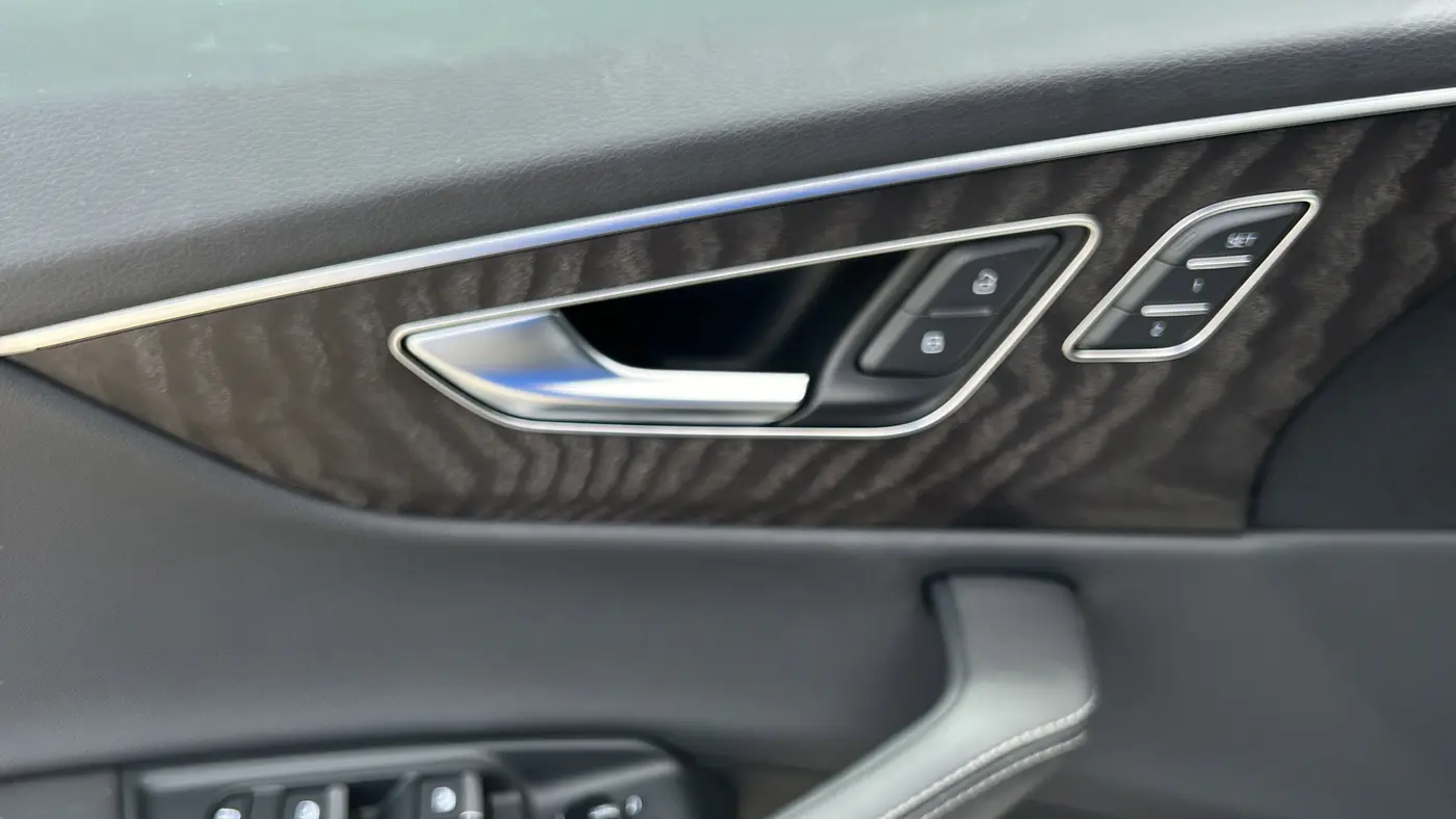 2023 Audi Q8 quattro Prestige 55 TFSI
