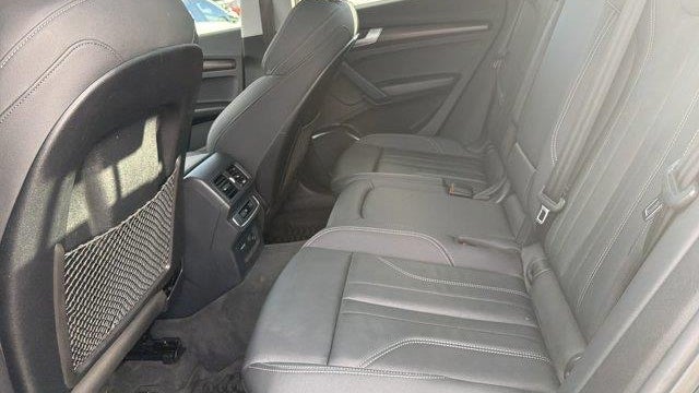 2025 Audi Q5 e quattro S line Premium 55 TFSI