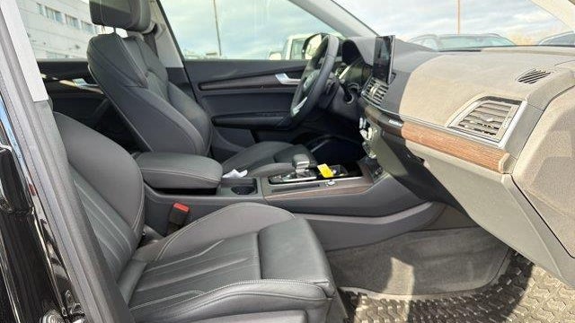 2025 Audi Q5 e quattro S line Premium 55 TFSI
