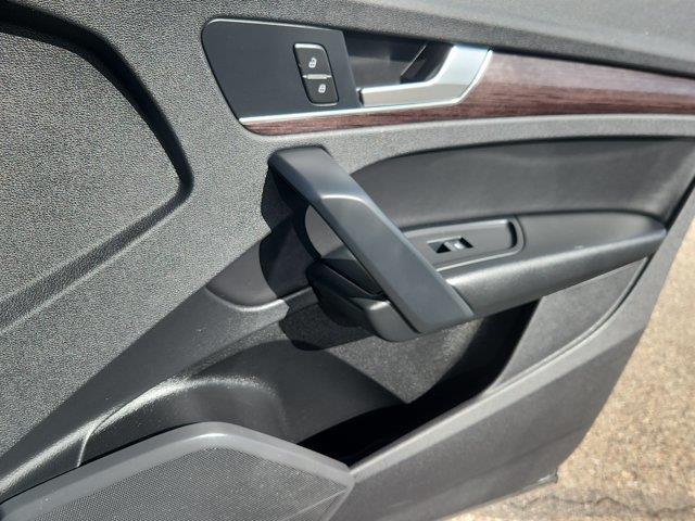 2022 Audi Q5 - $25,501