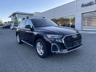 2023 Audi Q5 with Mythos Black Metallic Exterior