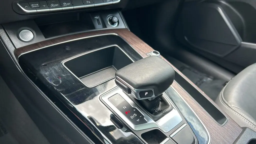 2023 Audi Q5 quattro S line Premium 45 TFSI