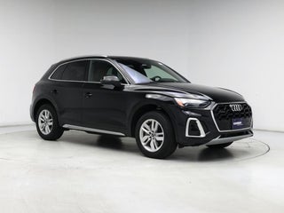 2023 Audi Q5 with Mythos Black Metallic Exterior