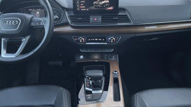 2023 Audi Q5 quattro S line Premium 45 TFSI