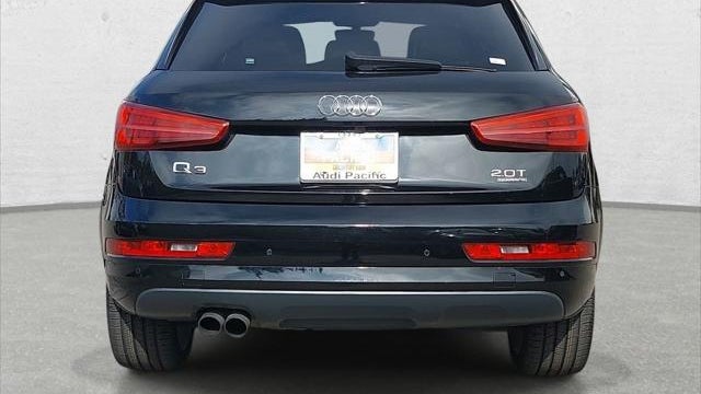 2018 Audi Q3 2.0T quattro Premium Plus