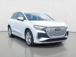 2025 Q4 e-tron Thumbnail 3
