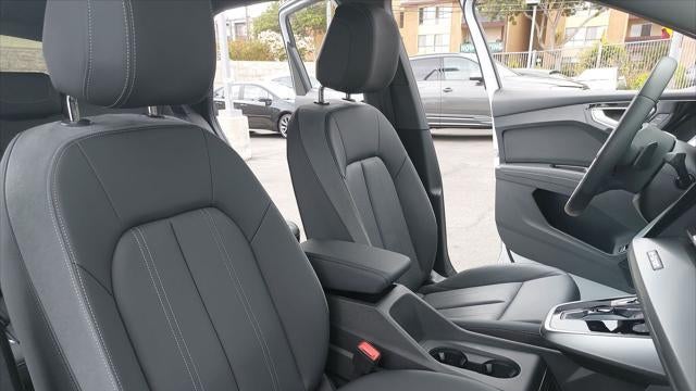 2025 Audi Q4 e-tron quattro Premium 55