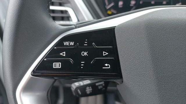 2025 Audi Q4 e-tron quattro Premium 55