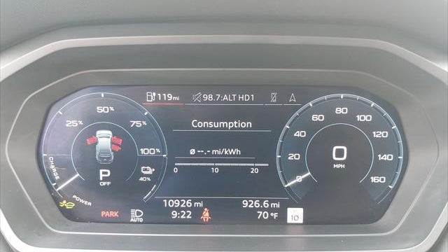 2025 Audi Q4 e-tron quattro Premium 55