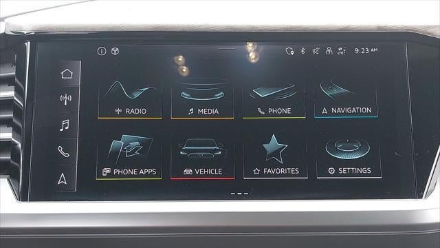 2025 Audi Q4 e-tron quattro Premium 55
