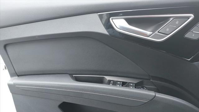 2025 Audi Q4 e-tron quattro Premium 55