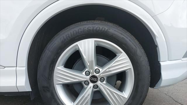 2025 Audi Q4 e-tron quattro Premium 55