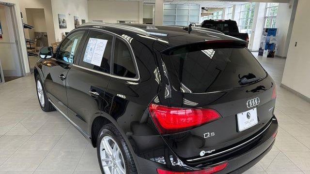 2017 Audi Q5 2.0T quattro Premium Plus