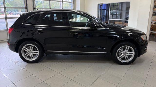 2017 Audi Q5 2.0T quattro Premium Plus