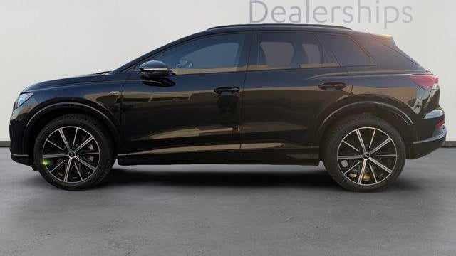 2022 Audi Q4 e-tron quattro Premium Plus 50