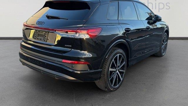 2022 Audi Q4 e-tron quattro Premium Plus 50