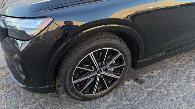 2022 Audi Q4 e-tron quattro Premium Plus 50