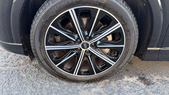 2022 Audi Q4 e-tron quattro Premium Plus 50