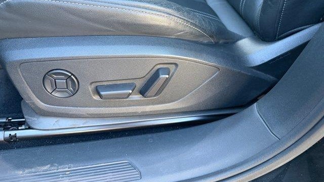 2022 Audi Q4 e-tron quattro Premium Plus 50