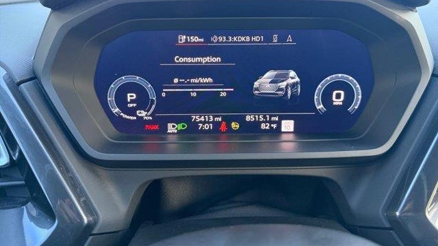 2022 Audi Q4 e-tron quattro Premium Plus 50
