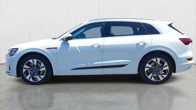 2023 Audi Q4 e-tron quattro Premium Plus 50