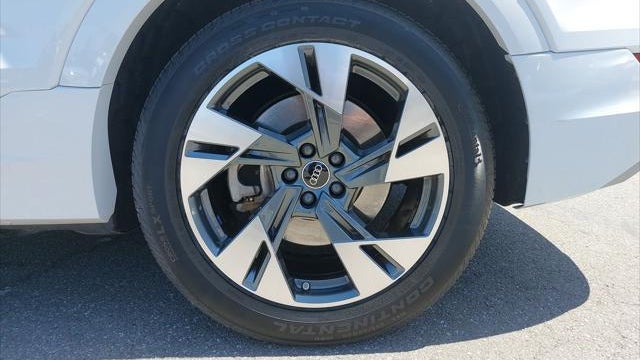 2023 Audi Q4 e-tron quattro Premium Plus 50