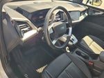 2024 Q4 e-tron Thumbnail 9