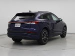 2022 Q4 e-tron Thumbnail 8