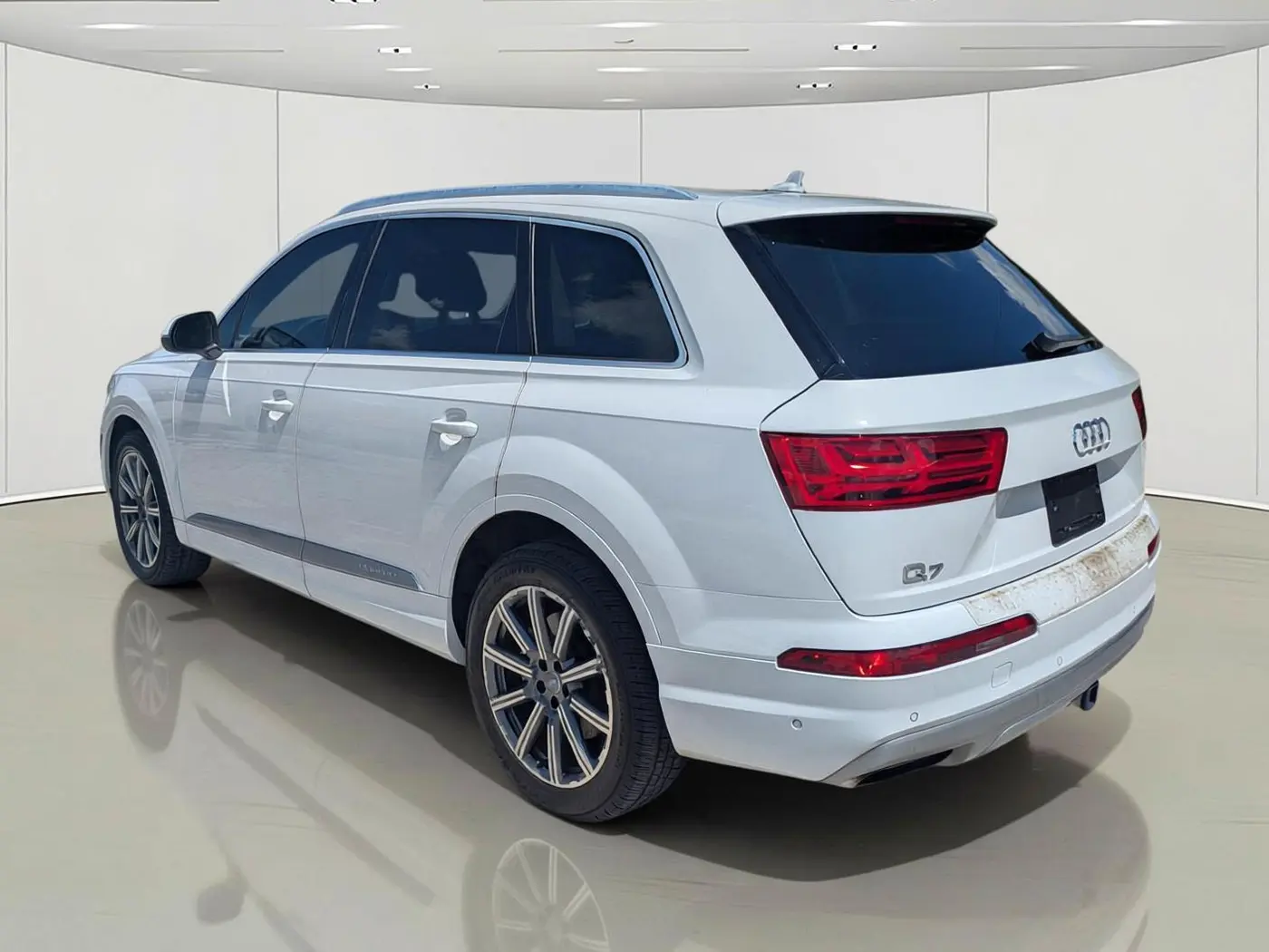 2019 Audi Q7 - $15,996