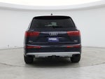 2017 Q7 Thumbnail 6