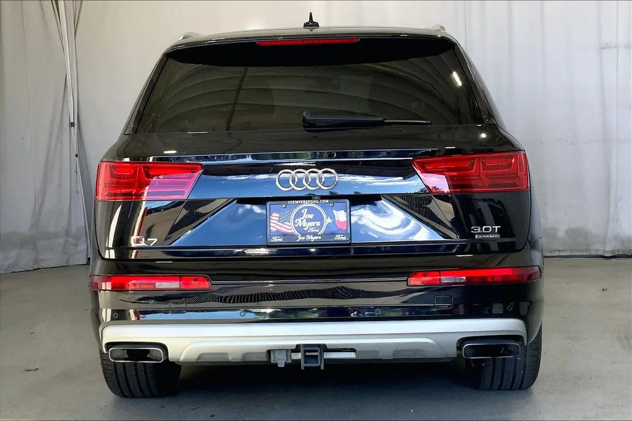 2017 Audi Q7 - $17,992