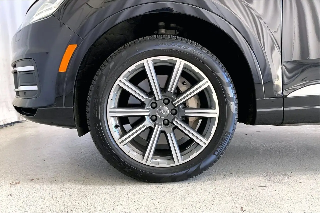 2017 Audi Q7 - $17,992