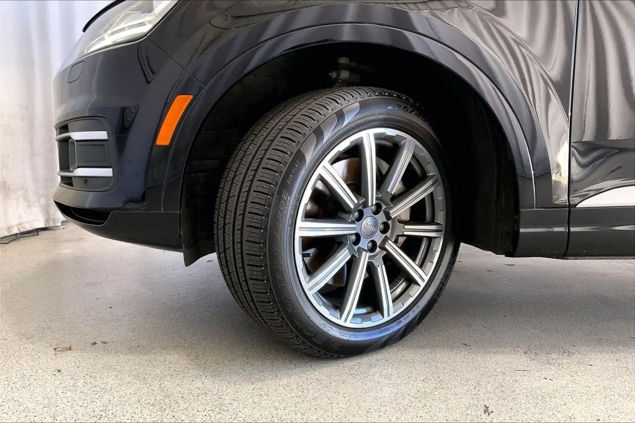 2017 Audi Q7 - $17,992