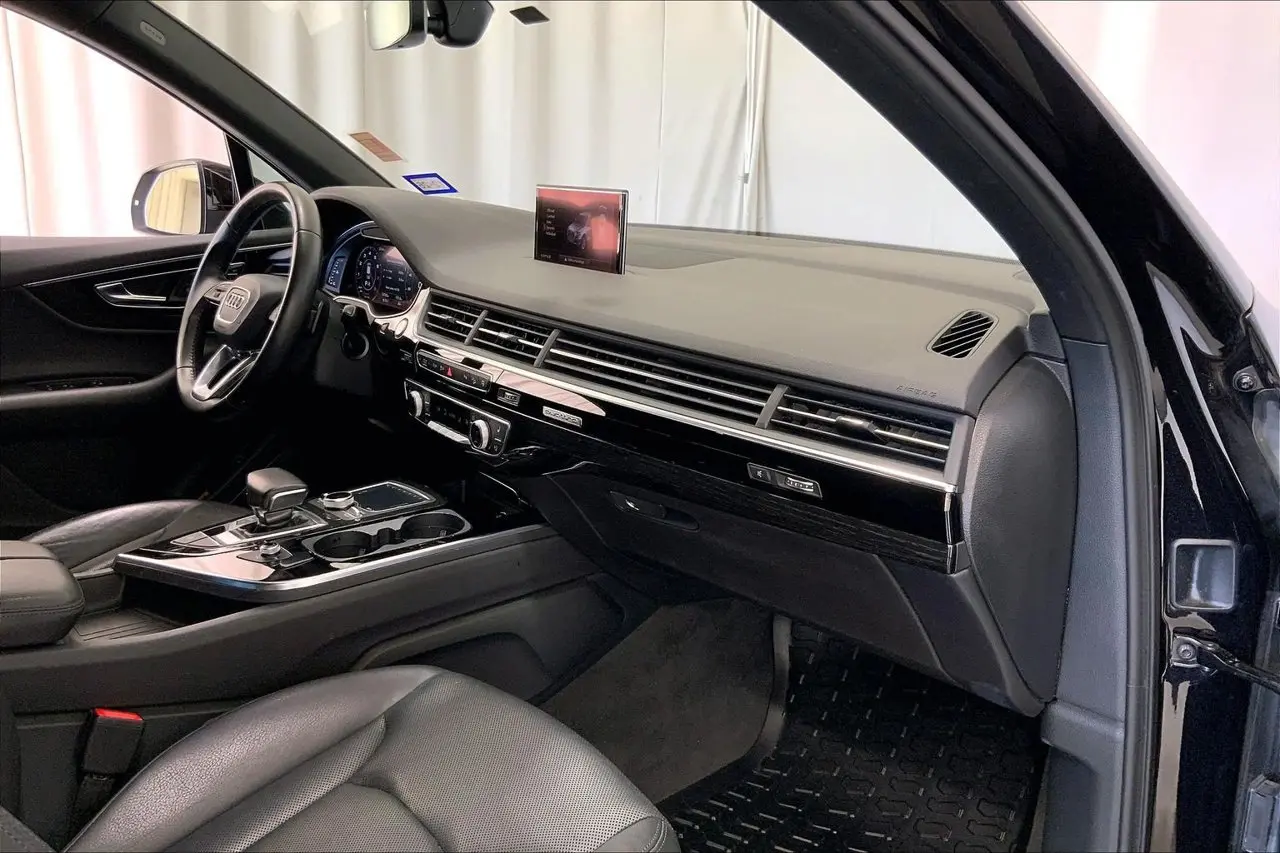 2017 Audi Q7 - $17,992