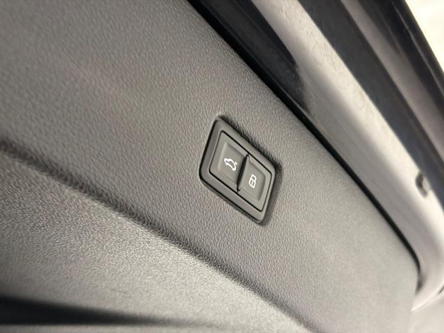2017 Audi Q7 - $18,000