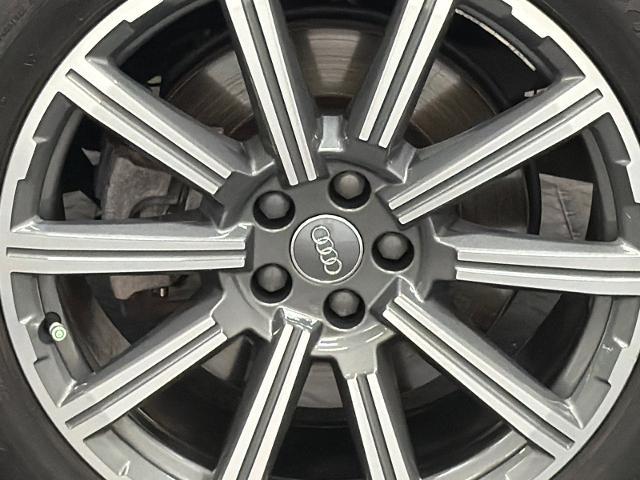 2017 Audi Q7 - $17,500