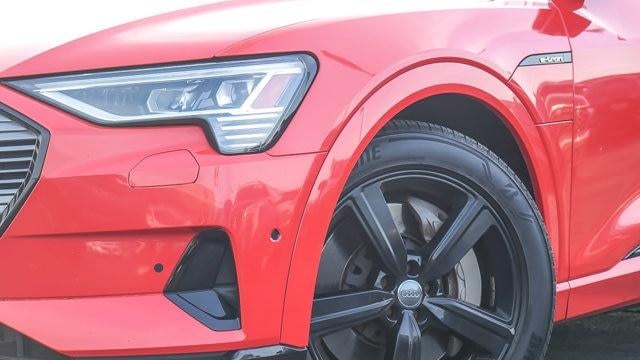 2019 Audi e-tron quattro Premium Plus