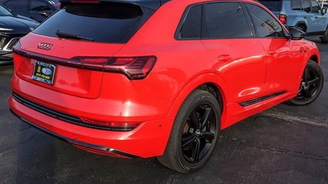 2019 Audi e-tron quattro Premium Plus