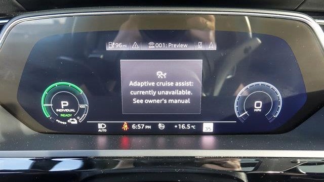 2019 Audi e-tron quattro Premium Plus