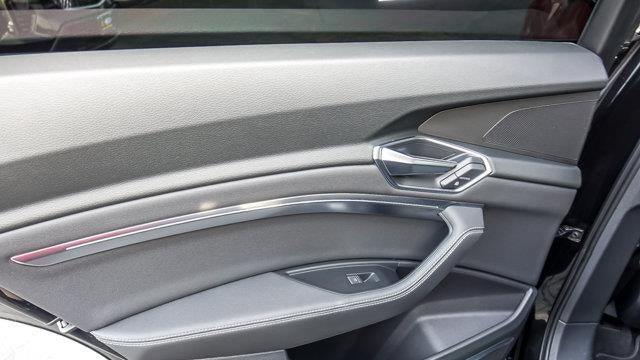 2019 Audi e-tron quattro Premium Plus
