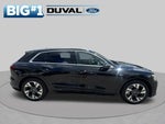 2022 e-tron Thumbnail 2